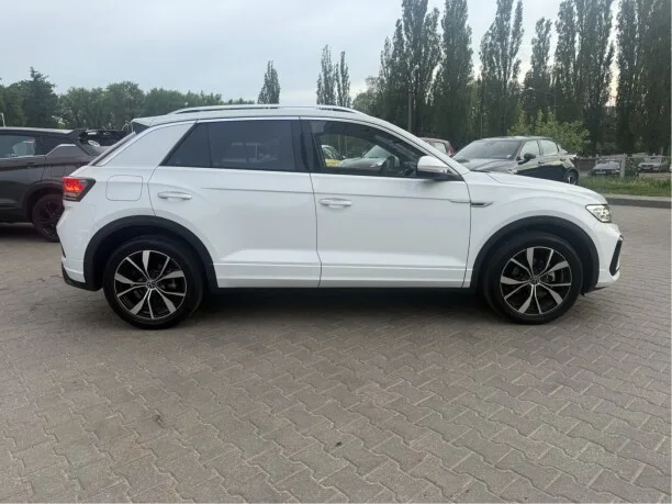 Volkswagen T-Roc 2023 — миниатюра 5