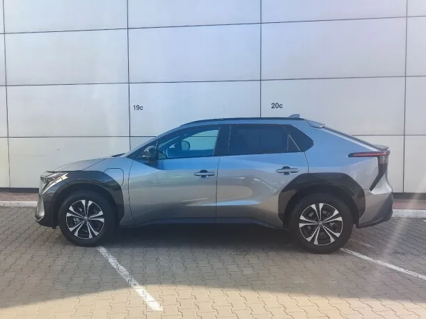 Toyota Bz4X 2024 — миниатюра 5