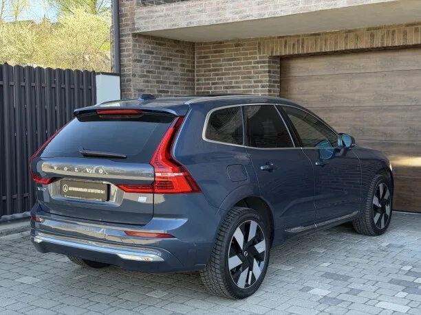 Volvo XC60 2023 — миниатюра 2