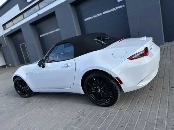 Mazda MX-5 2023 — миниатюра 4