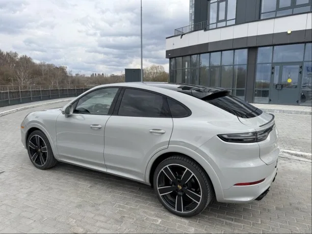 Porsche Cayenne Coupe 2022 — миниатюра 4