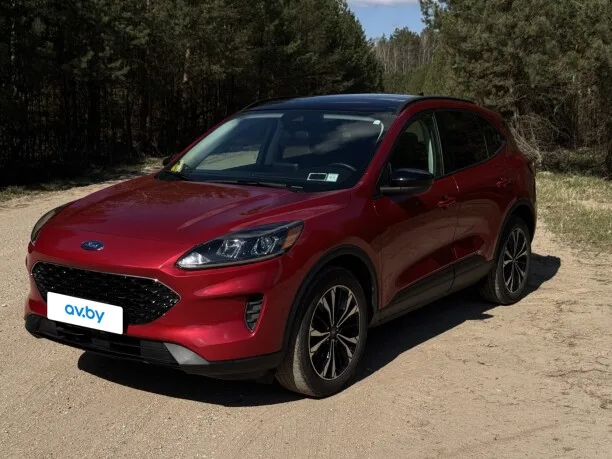Ford Escape 2022 — фото 1, купить с доставкой в Москву