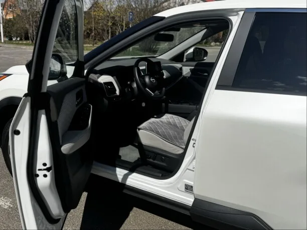 Nissan Rogue 2023 — миниатюра 4