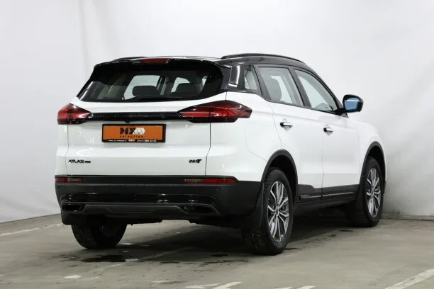 Geely Atlas Pro 2022 — миниатюра 4