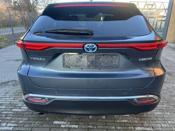 Toyota Venza 2024 — 2