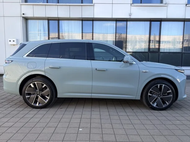 Li Auto L6 2025 — миниатюра 4