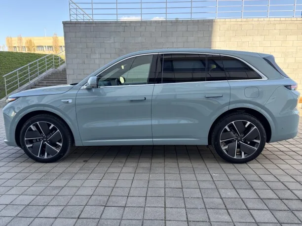 Li Auto L6 2025 — миниатюра 5