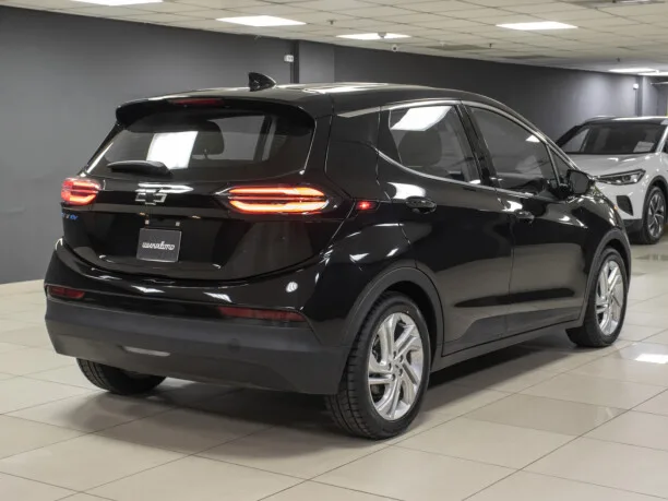 Chevrolet Bolt 2022 — миниатюра 4