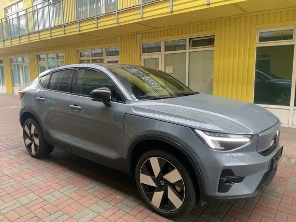 Volvo C40 2023 — миниатюра 3