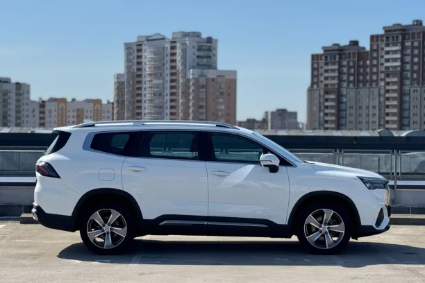 Geely Okavango 2024 — миниатюра 4