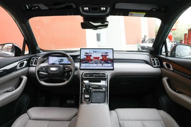 Geely Boyue L 2026 — миниатюра 5