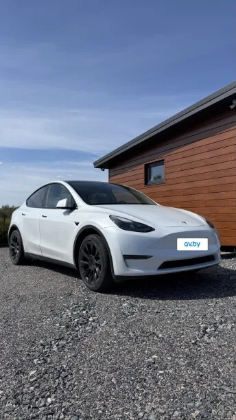 Tesla Model Y 2024 — миниатюра 3