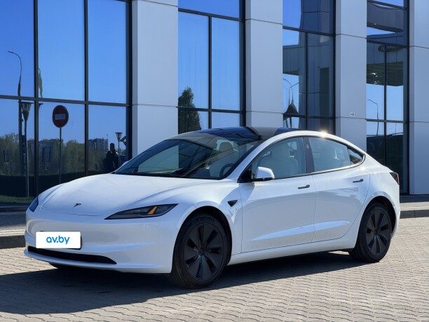 Tesla Model 3 2024