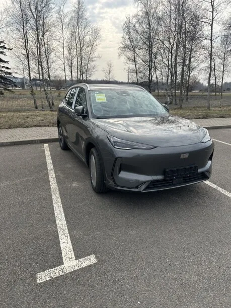 Geely Galaxy E5 2025 — фото 1, купить с доставкой в Москву