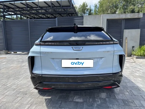 Cadillac Lyriq 2022 — миниатюра 2