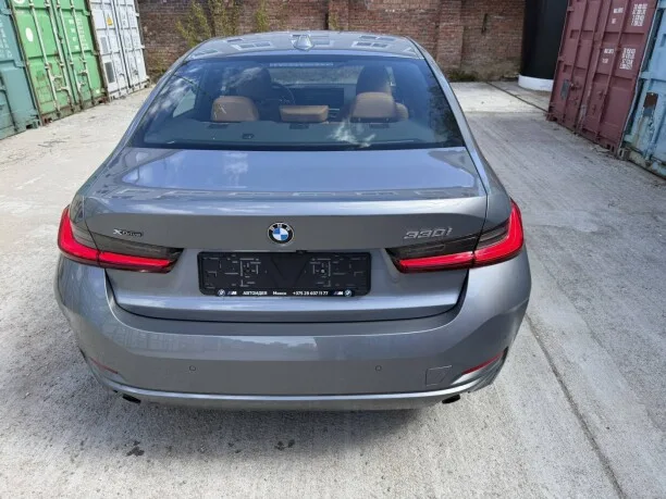 BMW 3 Series 2023 — миниатюра 2