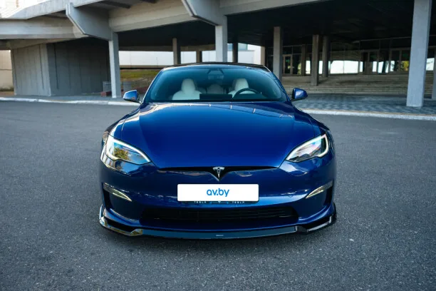 Tesla Model S 2023 — миниатюра 2