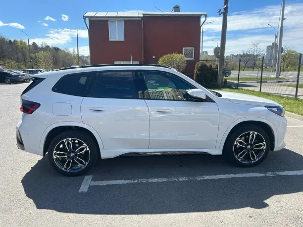 BMW X1 2023 — миниатюра 4