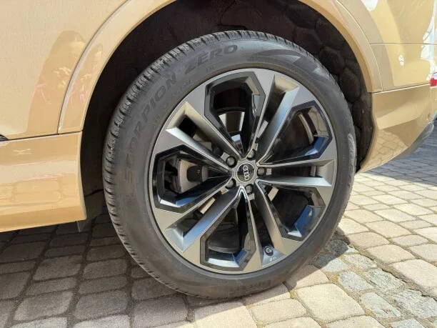 Audi Q7 2024 — миниатюра 5