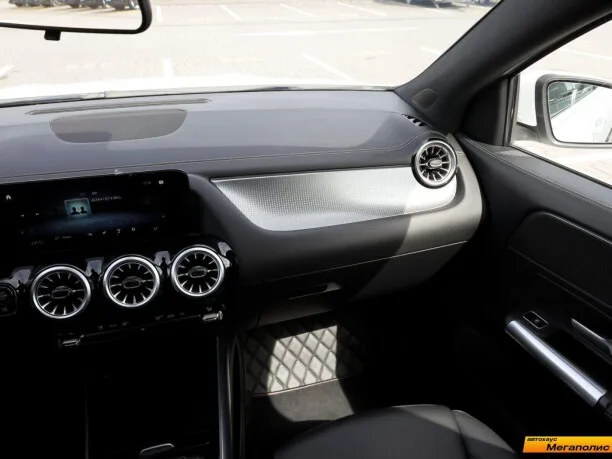 Mercedes-Benz GLA 2022 — миниатюра 5