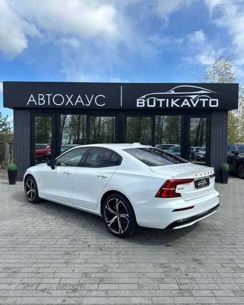 Volvo S60 2022 — миниатюра 4