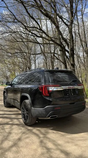 GMC Acadia 2022 — миниатюра 3