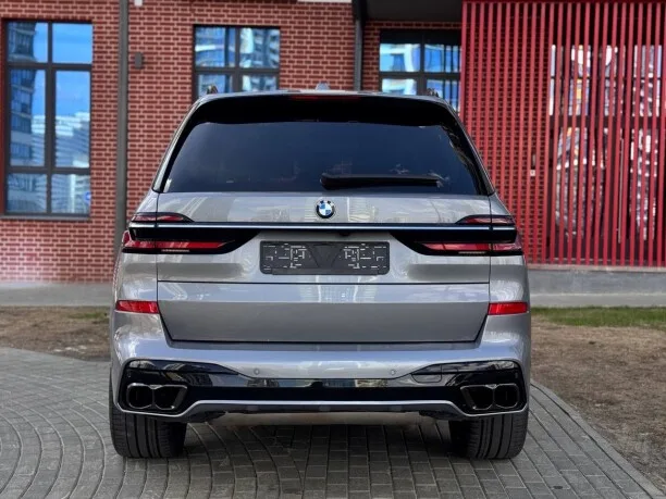 BMW X7 2024 — миниатюра 2