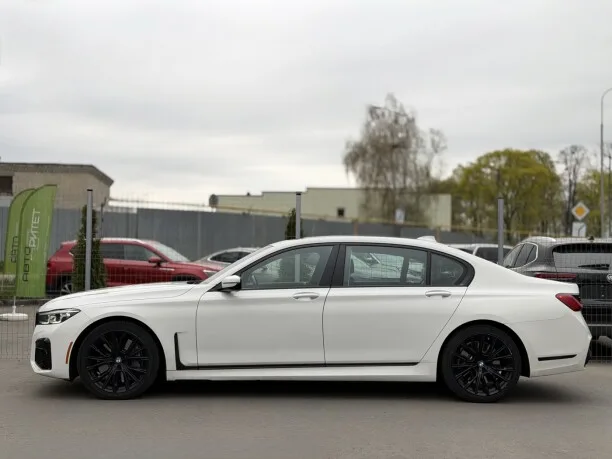 BMW 7 серия 2022 — миниатюра 3