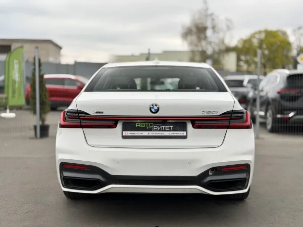 BMW 7 серия 2022 — миниатюра 5