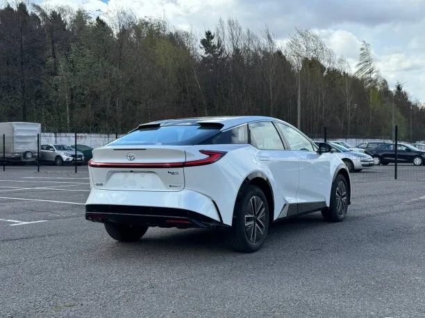 Toyota bZ5 2025 — миниатюра 4