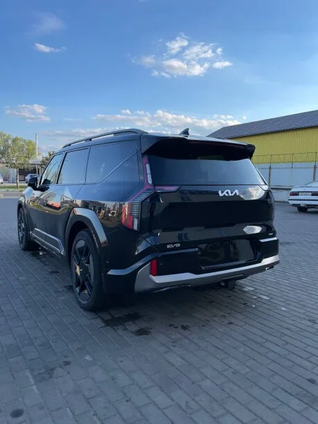 Kia EV9 2023 — миниатюра 3