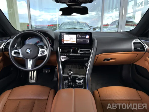 BMW 8 Series 2024 — миниатюра 4