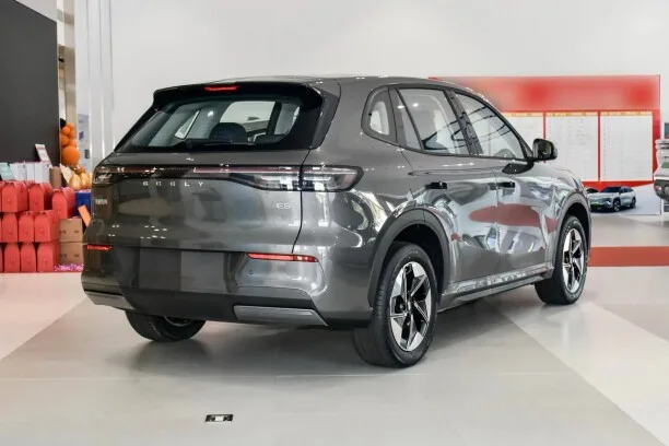 Geely Galaxy E5 2025 — миниатюра 2