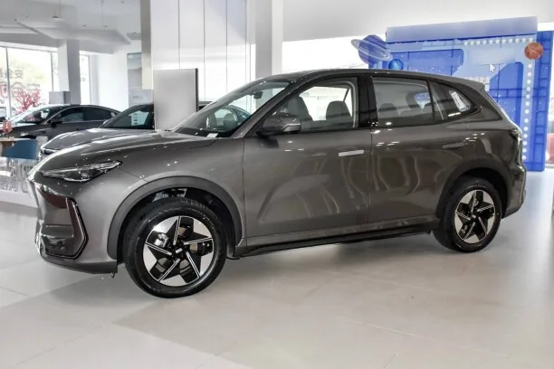Geely Galaxy E5 2025 — миниатюра 5