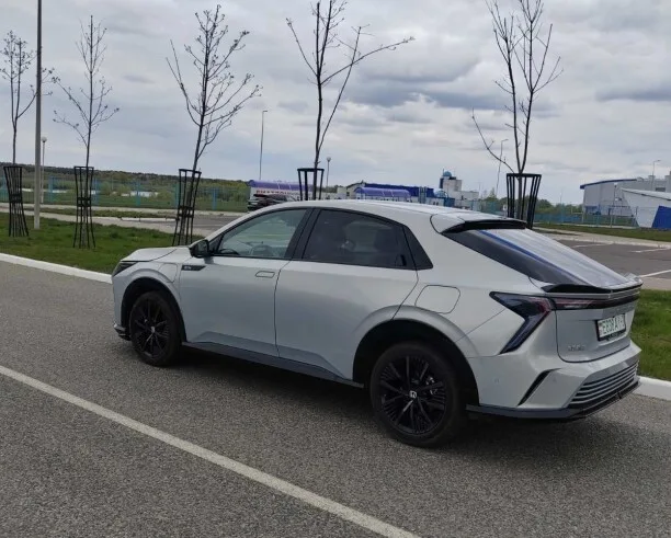 Honda eNS2 2024 — миниатюра 3
