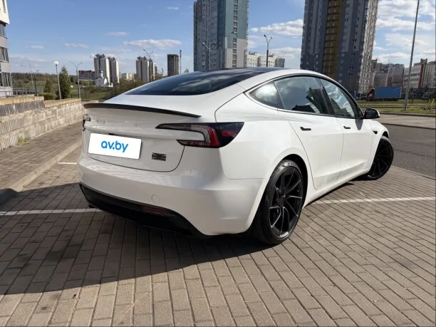 Tesla Model 3 2024 — миниатюра 4