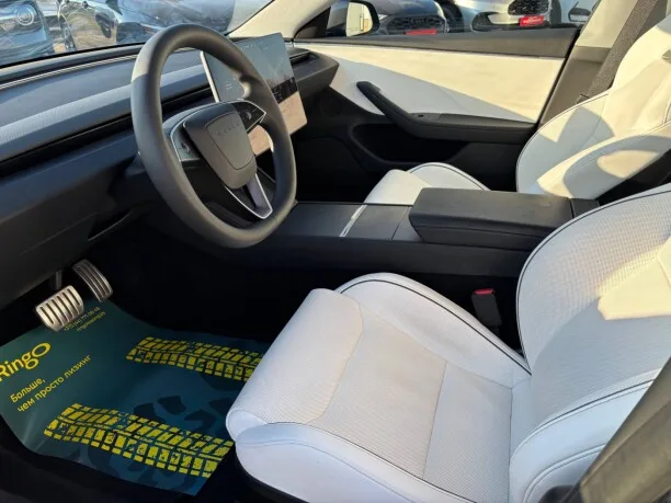 Tesla Model 3 2024 — миниатюра 3