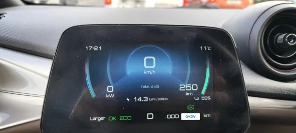 BYD Dolphin 2023 — миниатюра 2