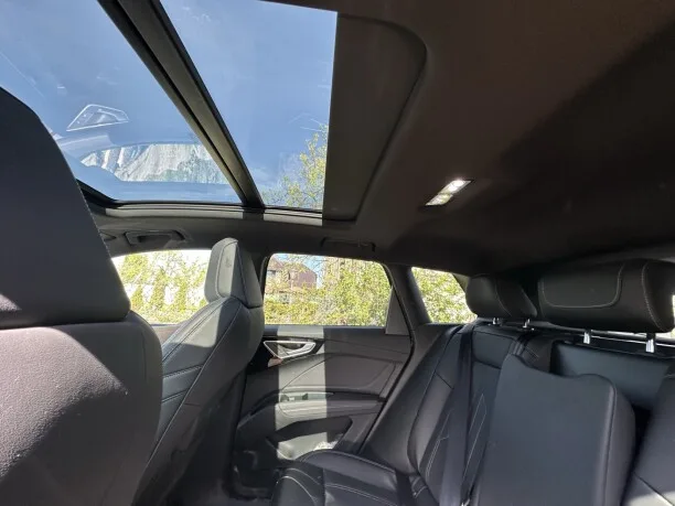 Audi Q4 e-tron 2024 — миниатюра 4