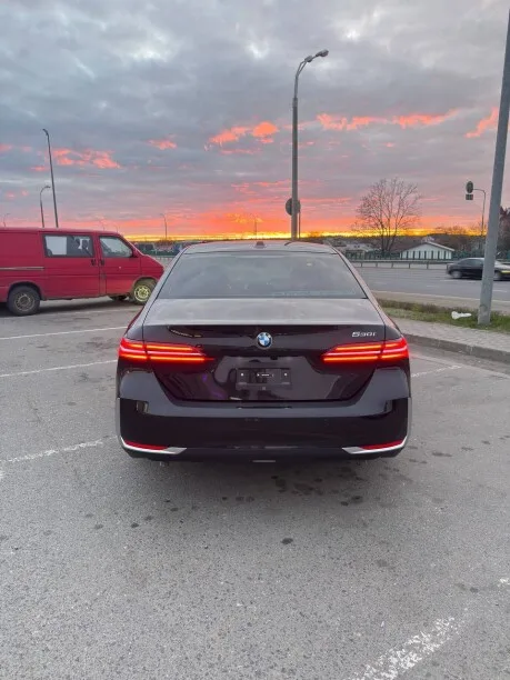 BMW 5 Series 2024 — миниатюра 3