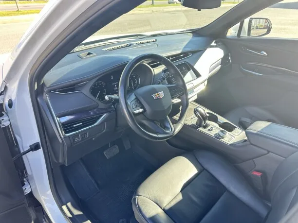 Cadillac XT4 2022 — миниатюра 3