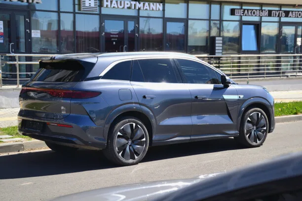 BYD Tang L 2025 — миниатюра 2