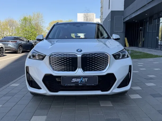 BMW iX1 2024 — миниатюра 5