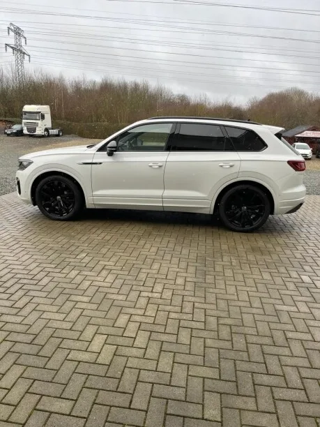 Volkswagen Touareg 2023 — миниатюра 2