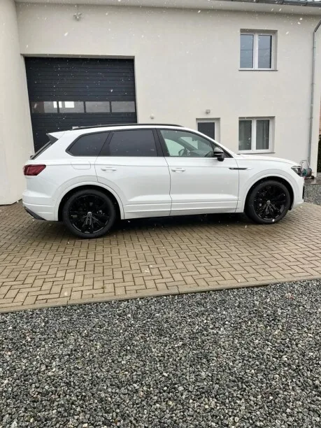 Volkswagen Touareg 2023 — миниатюра 4