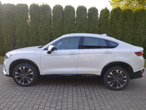 Geely Tugella 2023 — миниатюра 2