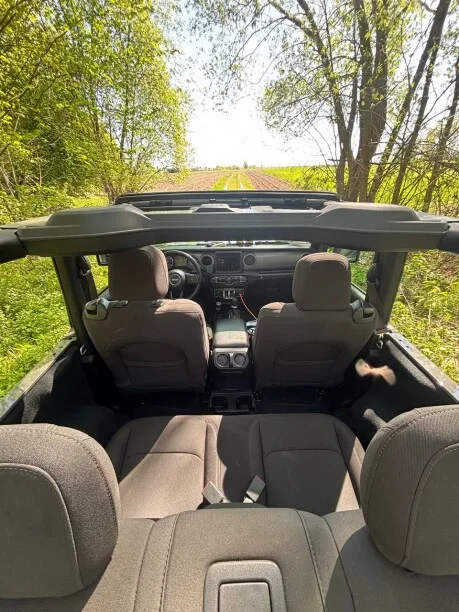 Jeep Wrangler 2022 — миниатюра 3