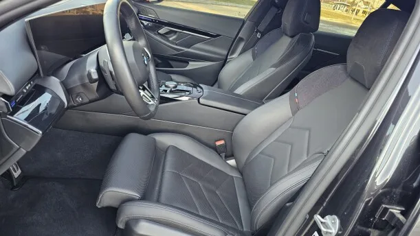 BMW 5 Series 2025 — миниатюра 3