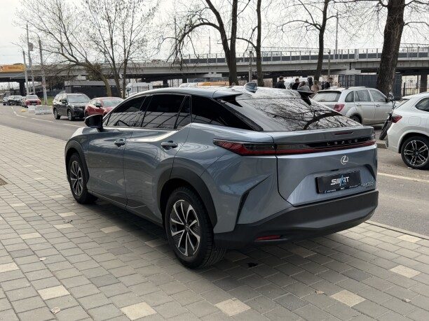 Lexus RZ 2023 — 2
