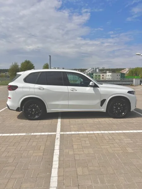 BMW X5 2022 — миниатюра 2